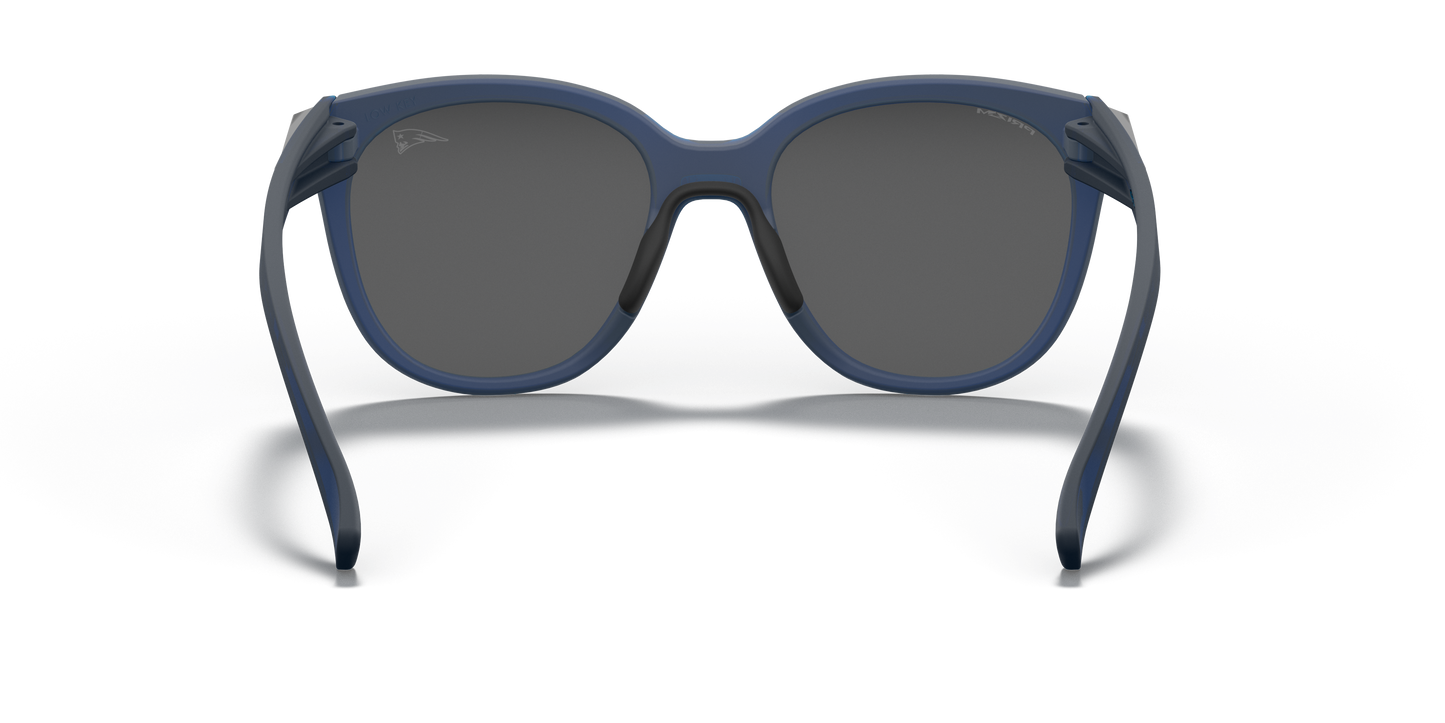 Oakley OO9433 New England Patriots Low Key Women's Round Prizm Sunglasses