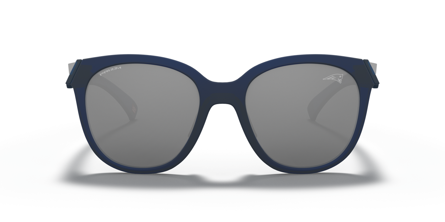 Oakley OO9433 New England Patriots Low Key Women's Round Prizm Sunglasses